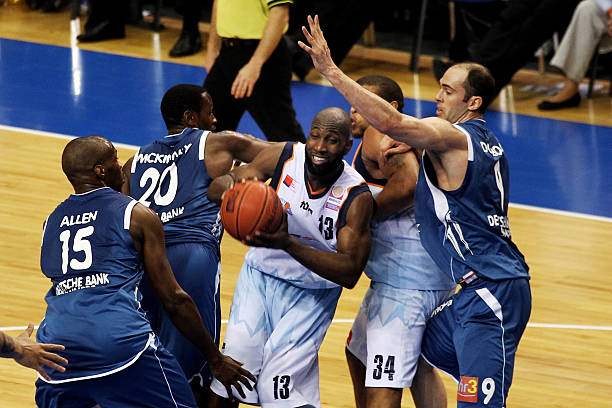 在社交媒体 在社交媒体